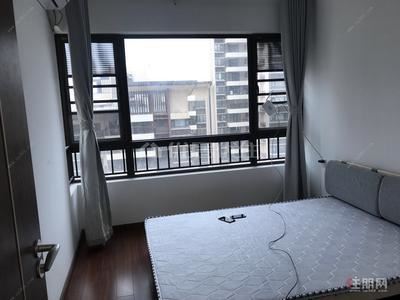 玉洞大道-精装配齐，家电，家具全新配套，交通方便