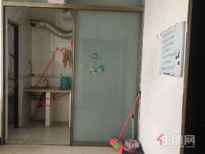 良庆区-江南区星光大道荣宝华商城1房50平米1400元/月
