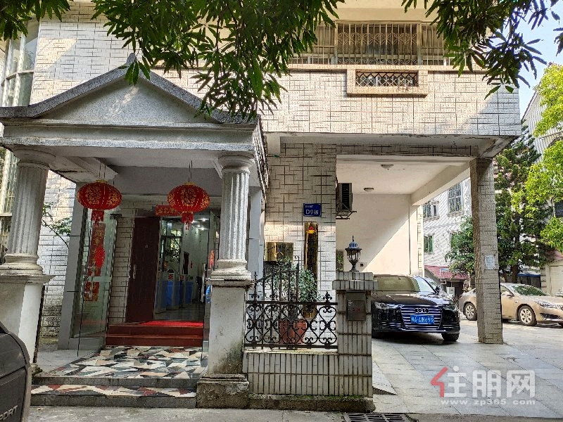青秀区凤岭南青秀山庄6房366平米32000元/月-南宁住朋网租房