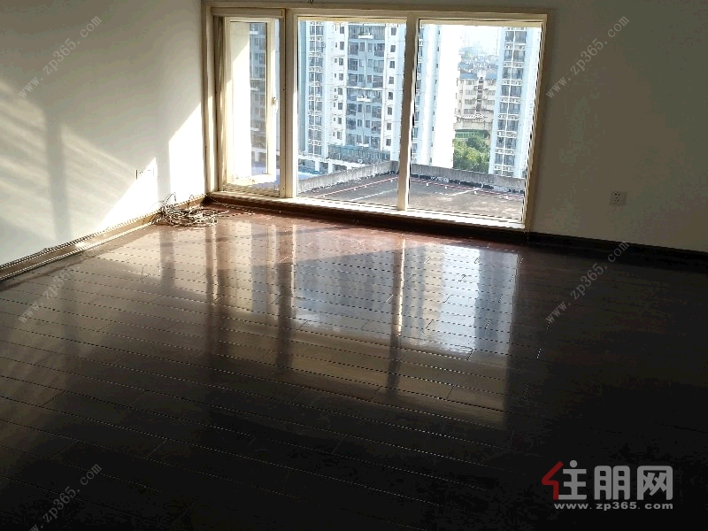 青秀区东葛路中鼎温馨家园5房228平米5500元/月