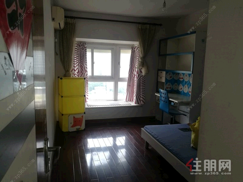 青秀区东葛路中鼎温馨家园6房242平米325万