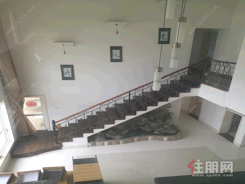 青秀区东葛路中鼎温馨家园6房242平米325万