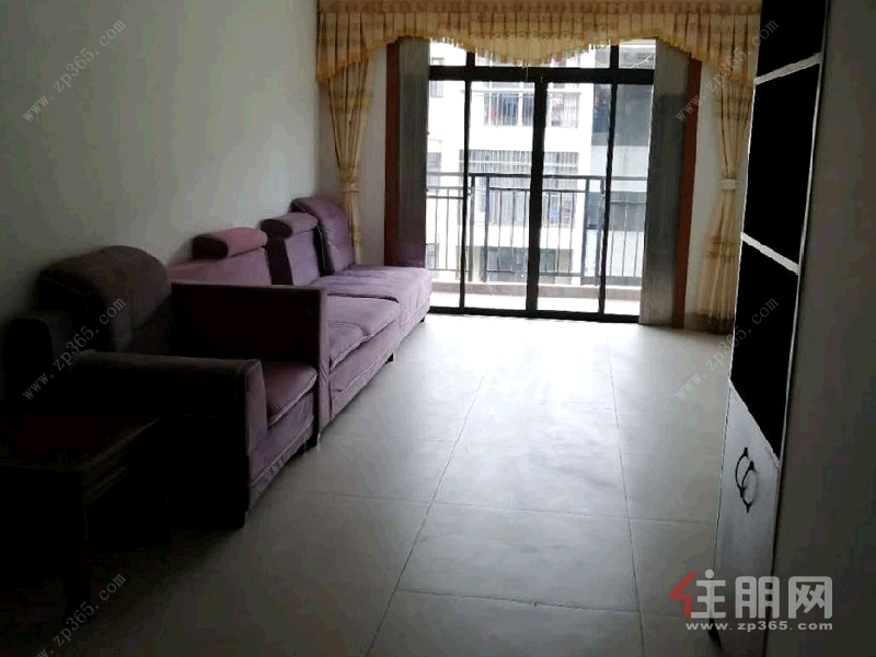 江南区五一路富宁新兴苑3房100平米2300元/月