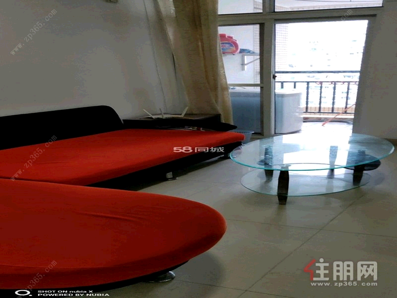 青秀区凤岭北蓝山上城1房48.5平米2200元/月