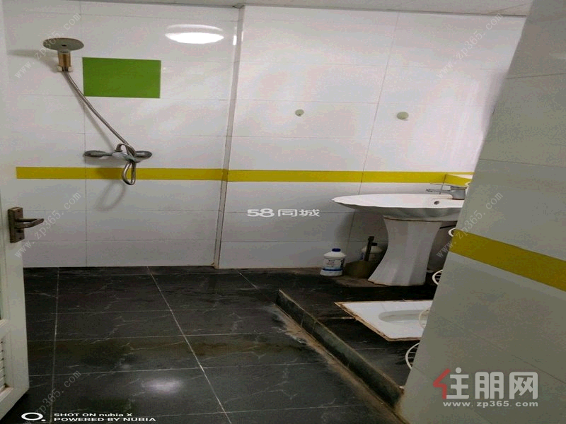 青秀区凤岭北蓝山上城1房48.5平米2200元/月