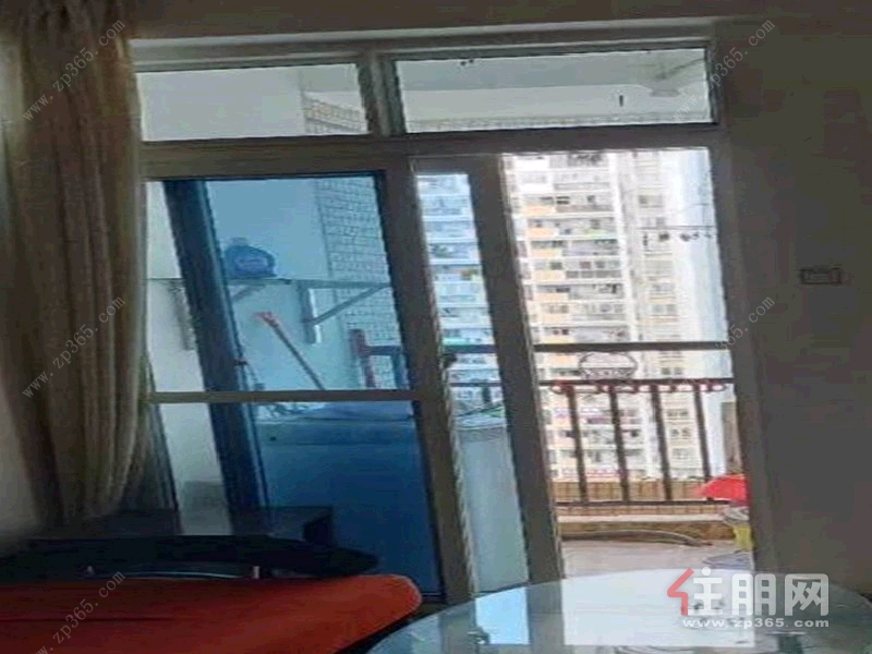 青秀区凤岭北蓝山上城1房48.5平米2200元/月