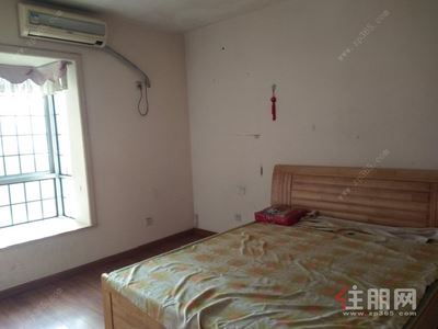 兴宁区，兴宁区望州路皇龙新城3房120平米2200元/月