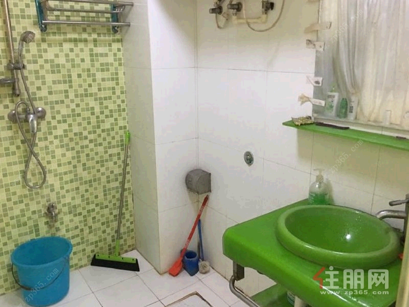 西乡塘区新阳片区金都·新巢时代1房44平米1400元/月