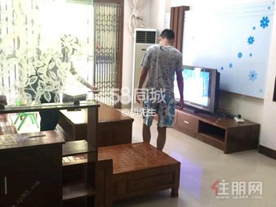 高新区-西乡塘区大学路片区云星荷塘月色3房100平米2300元/月