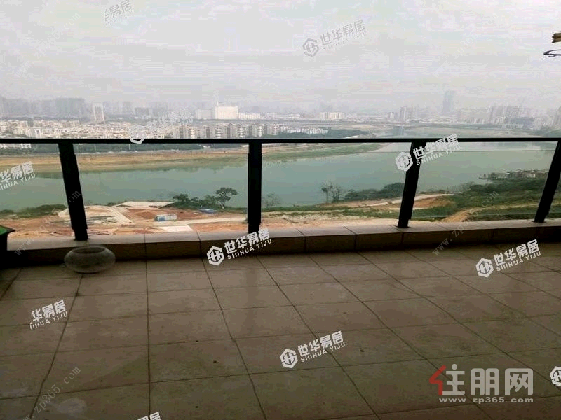 青秀区琅西半岛东岸4房140平米2600元/月