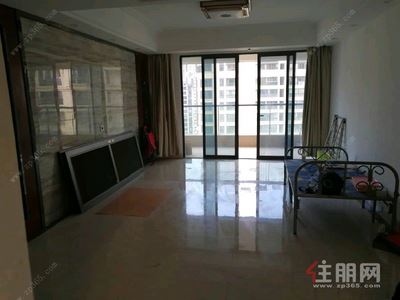 青秀区，青秀区东盟商务海华东盟公馆3房140平米8000元/月