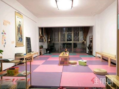 茶花园路-青秀区东葛路湖景花园3房140平米4200元/月