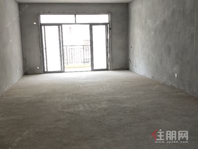 民族大道-青秀区凤岭北江山丽园4房155平米186万