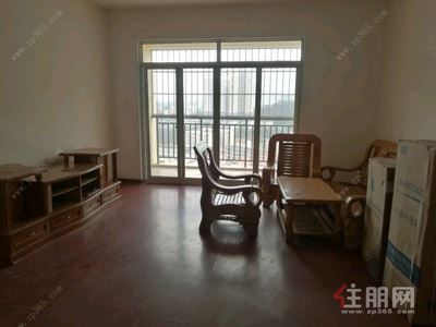 长堽路-兴宁区秀厢大道绿园小区4房140平米3200元/月