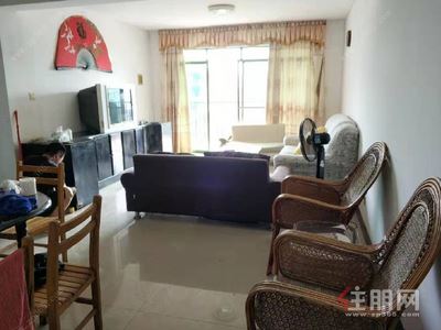 良庆区，良庆区三叠石路未来小区3房120平米2000元/月