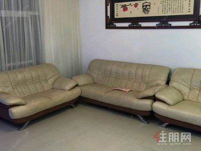 七星区-青秀区凤岭北香格里拉花园3房140平米3800元/月