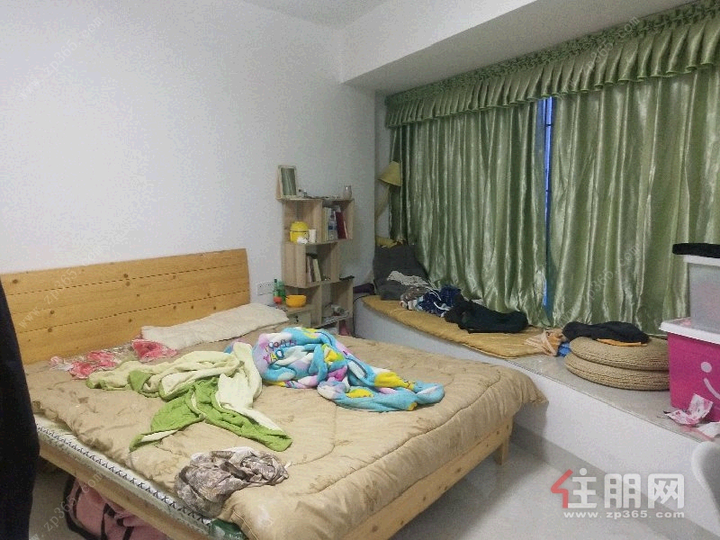 西乡塘区大学路片区江川圣境3房100平米2200元/月
