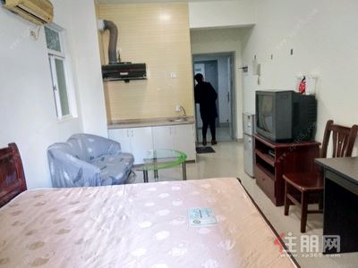 金湖广场-青秀区琅西希尔顿阳光1房35平米1800元/月