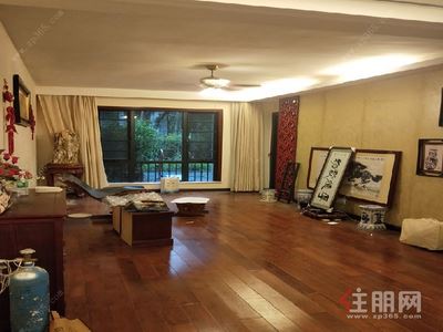 凤岭北，青秀区凤岭北荣和大地3房114.16平米4000元/月