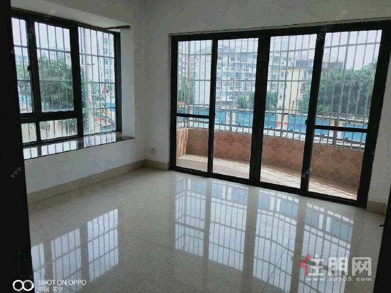 青秀区东葛路东长小区5房156平米3700元/月