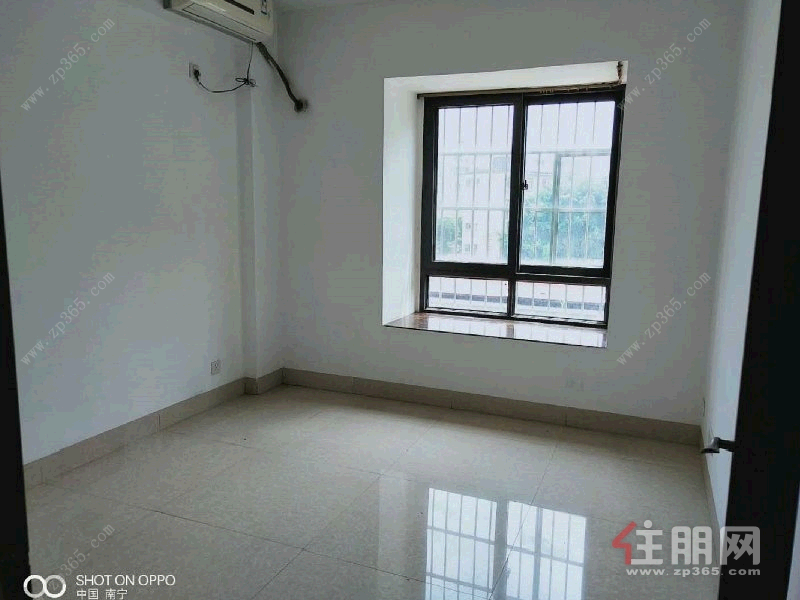 青秀区东葛路东长小区5房156平米3700元/月