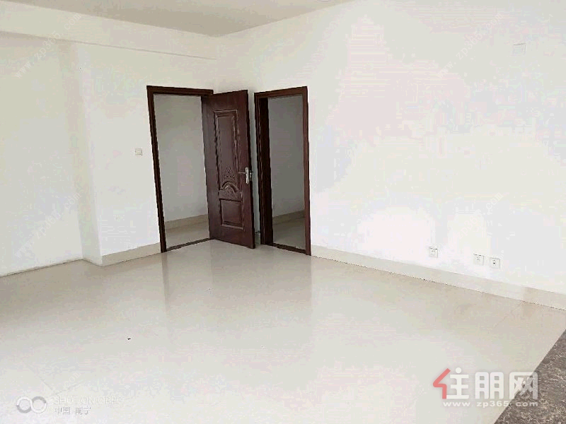 青秀区东葛路东长小区5房156平米3700元/月