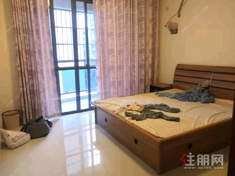 青秀区东葛路东长小区3房129平米3500元/月