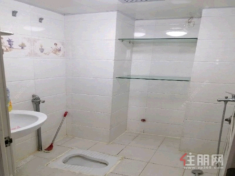 青秀区东葛路东长小区3房126平米3000元/月