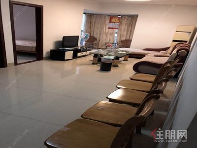 民族大道-青秀区凤岭北荣和东盟国际2房72平米2800元/月