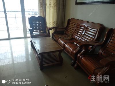仙葫新区-青秀区仙葫万正假日风景5房186平米2500元/月