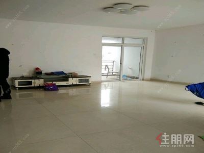 仙葫新区-青秀区仙葫万正假日风景5房190平米220万