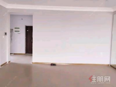 长湖，青秀区东葛路长湖景苑4房180平米5000元/月