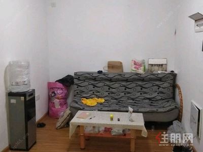 五一路 -江南区五一路保利城1房40平米1600元/月