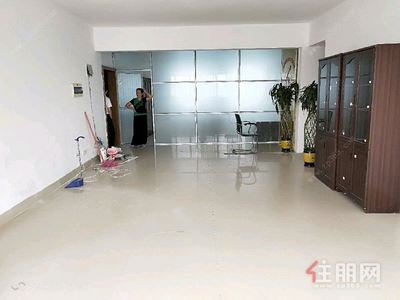 长湖，青秀区东葛路绿城国际0房180平米5200元/月