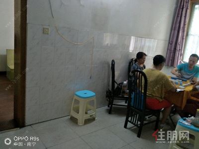 建政路，青秀区东葛路地矿大院2房86平米2000元/月