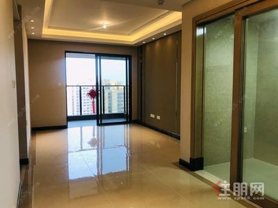 凤岭北，青秀区凤岭北荣和公园大道4房92平米3500元/月