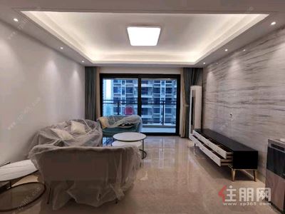 东葛路，青秀区东葛路绿地中央广场5房143平米7500元/月