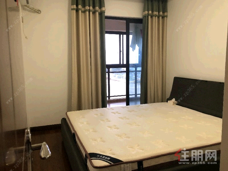 青秀区东葛路绿地中央广场3房122平米268.4万