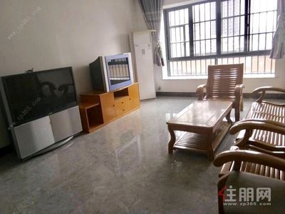  秀灵路，西乡塘区大学路片区海源水产小区3房122平米2600元/月