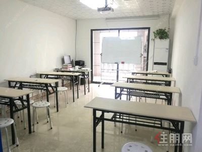  五象大道-良庆区三叠石路光明澜湾九里0房90平米2500元/月