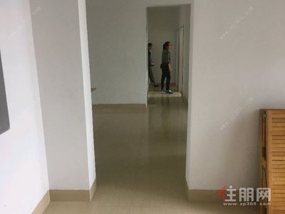 南宁，西乡塘区相思湖片区同人·西湖东郡3房99.06平米2500元/月