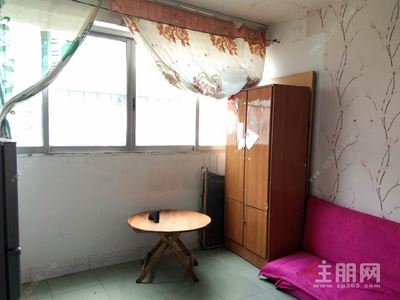 五一路 ，江南区五一路丽江村小区1房31平米1300元/月
