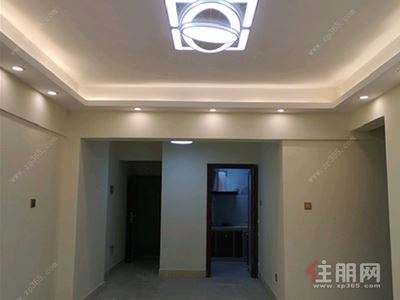 鲁班路-西乡塘区大学路片区鲁班商贸城3房102.41平米60万