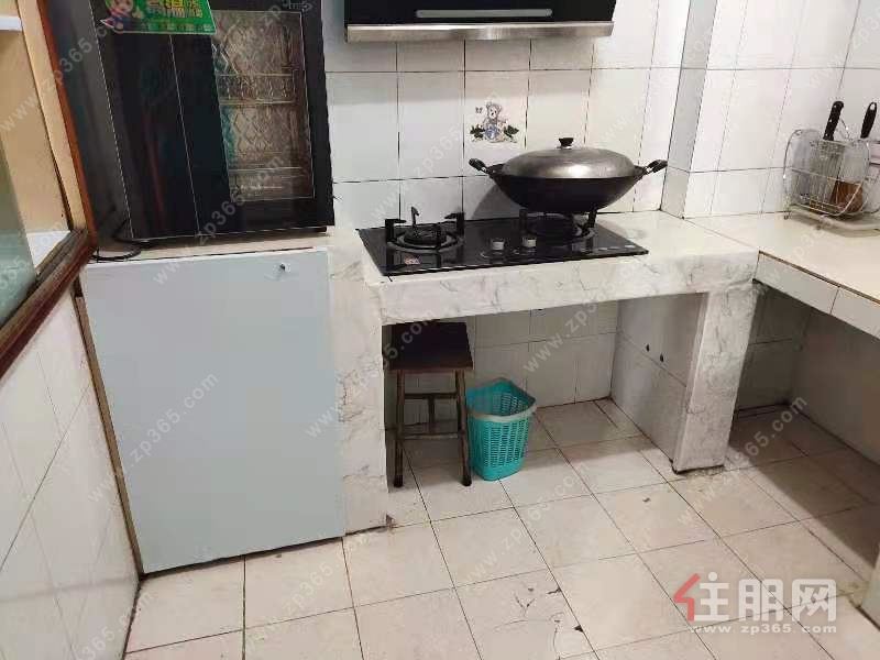 小区配套成熟,交通便利,简单装修,拎包入