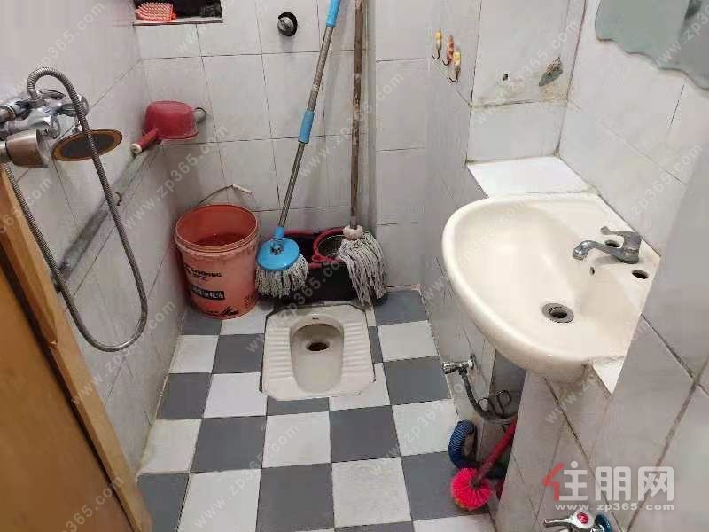 小区配套成熟,交通便利,简单装修,拎包入