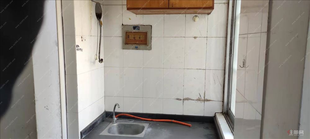 衡阳北大交叉路口迷你新景一房一厅