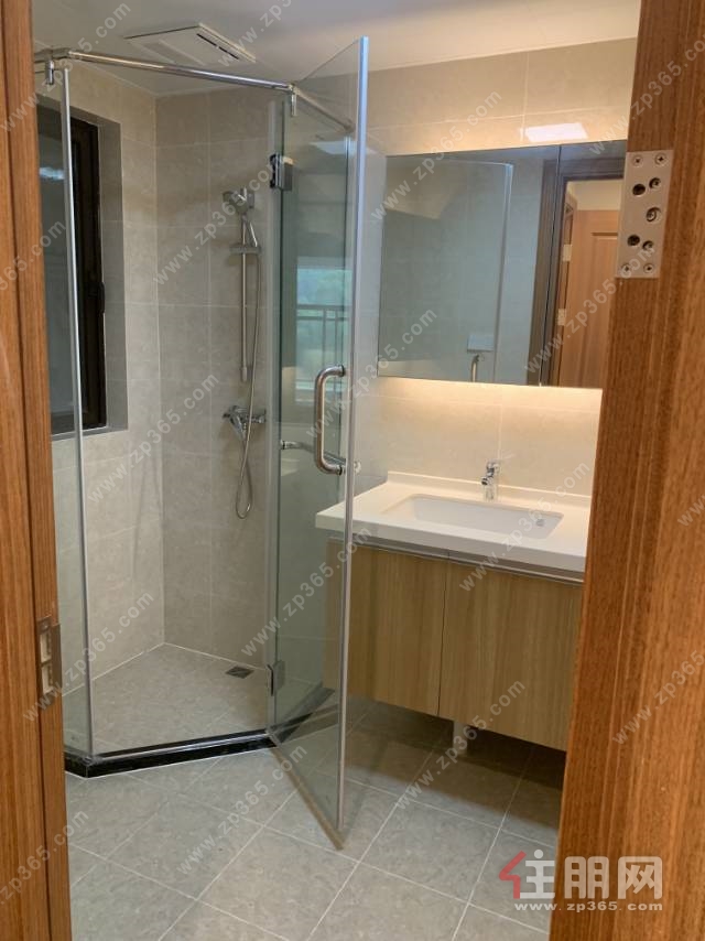 金科观天下B区,家电齐全拎包入住1800元/月