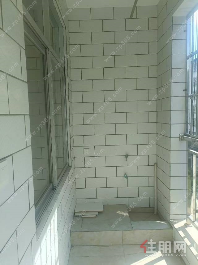 交通生活便利的**房