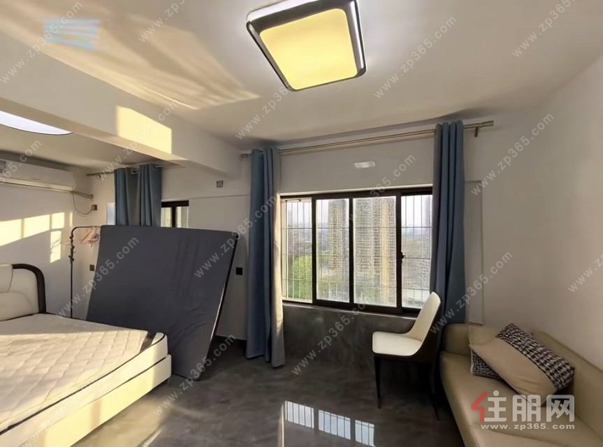 望江视野，地铁旁，复式精装LOFT公寓