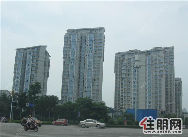 海馨嘉园2室2厅85平米中等装修押二付三(个人)